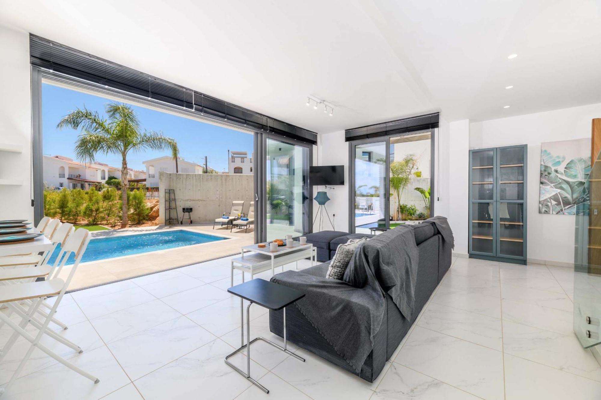 By The Beach - Royal Sapphire Villa Protaras Extérieur photo